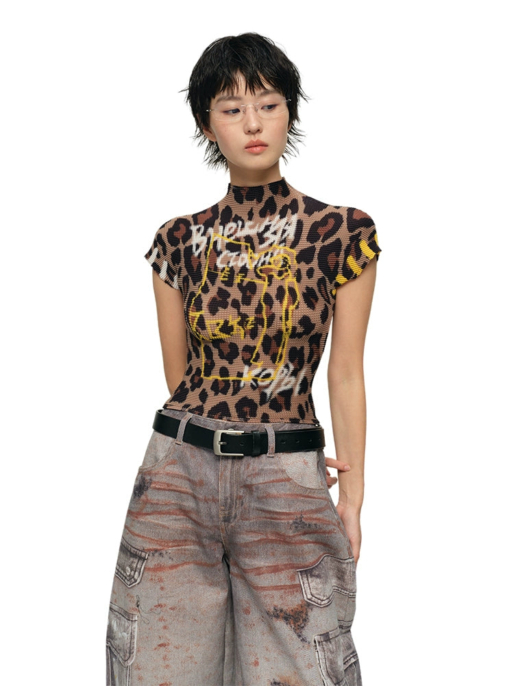 Pleated Slim Leopard Print T-Shirt